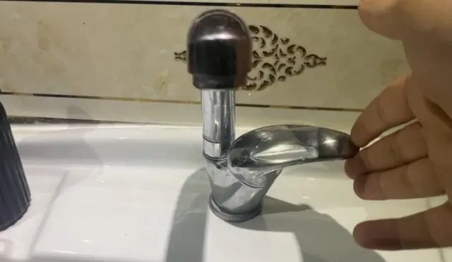 Boş market rafları