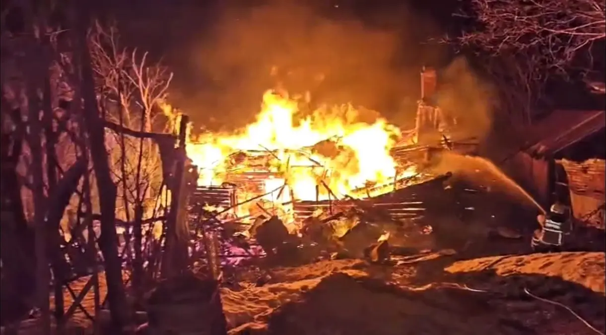 Safranbolu’da Ahşap Ev Alev Aldı: 1 Kişi Yaralandı