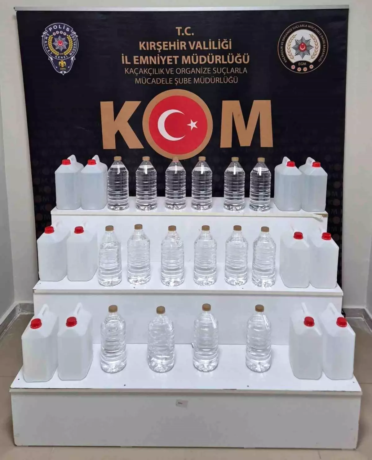 Kırşehir'de Kargo Kontrolünde 80 Litre Kaçak Etil Alkol Ele Geçirildi