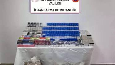 Ele geçirilen makaron ve nargile tütünü paketleri