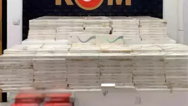 Ele geçirilen kaçak sigara paketleri