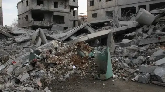 Lübnan'ın güneyinde patlamalar