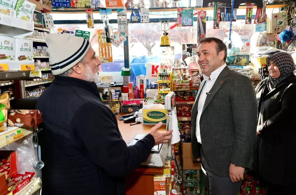 Bilecik Valisi Faik Oktay Sözer, Inhisar ve Söğüt’te Esnafla Buluştu