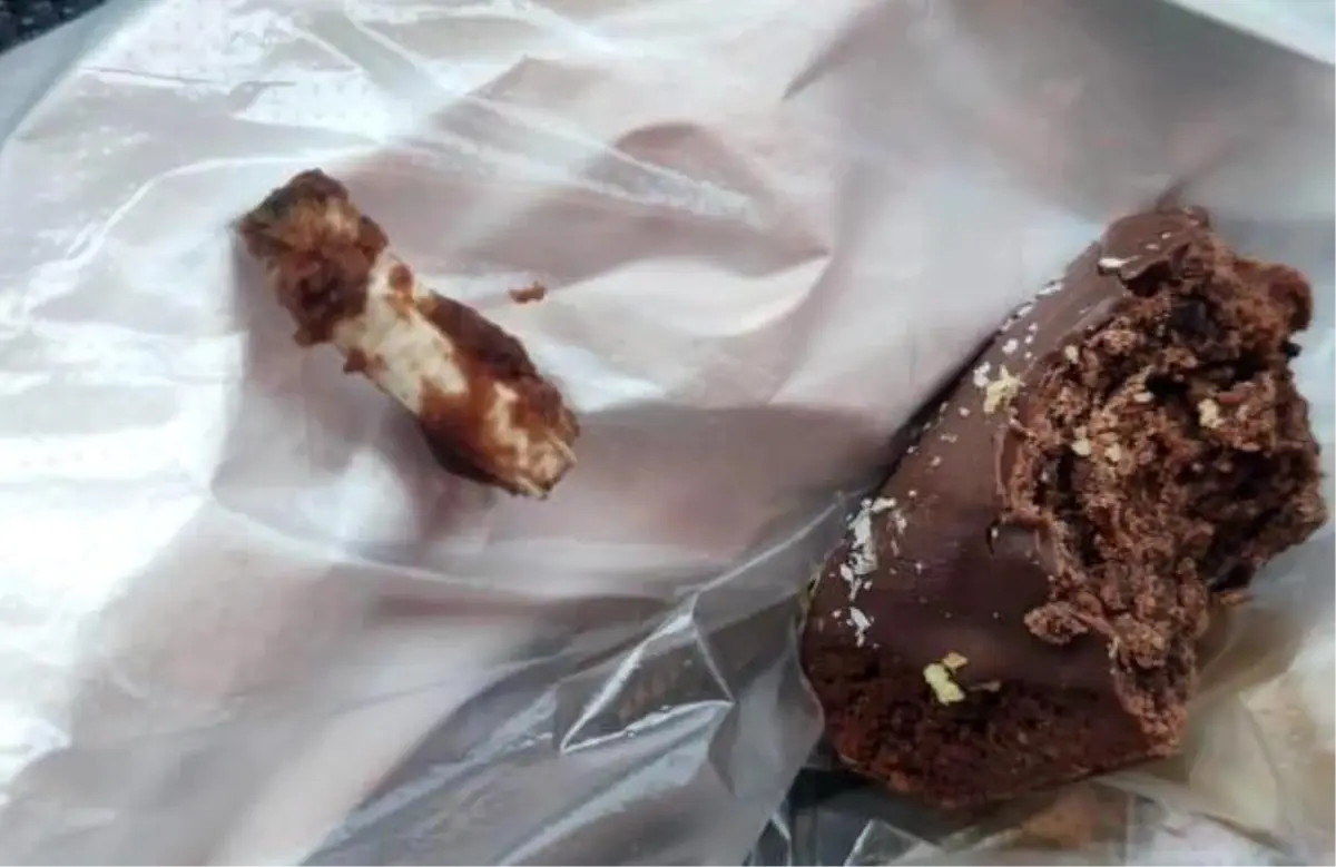 Bandırma’da Unlu Mamuller İşletmesinde Tarihi Geçmiş Ürünler ve Sigara İzmariti Skandalı