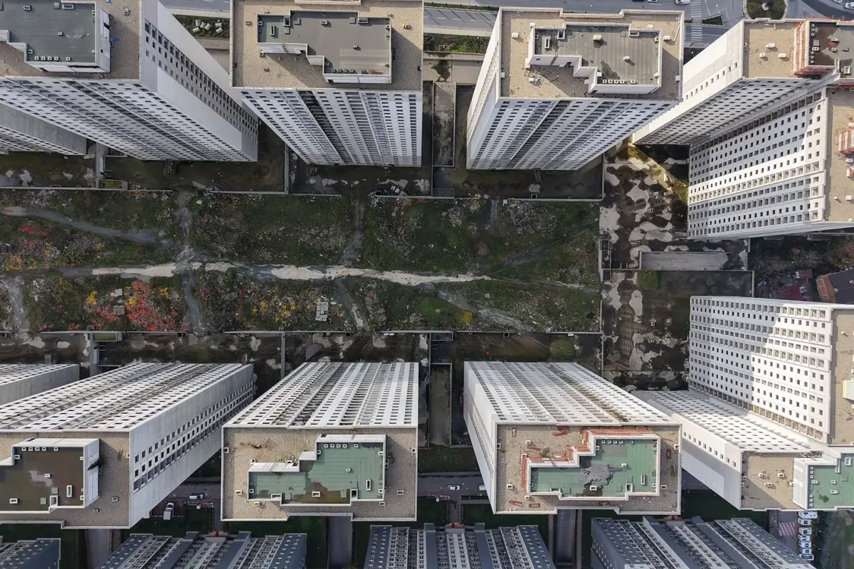 Esenyurt’ta Yarım Kalan Yüksek Katlı Projeler “Gökdelen Mezarlığı” Simgesi Oldu