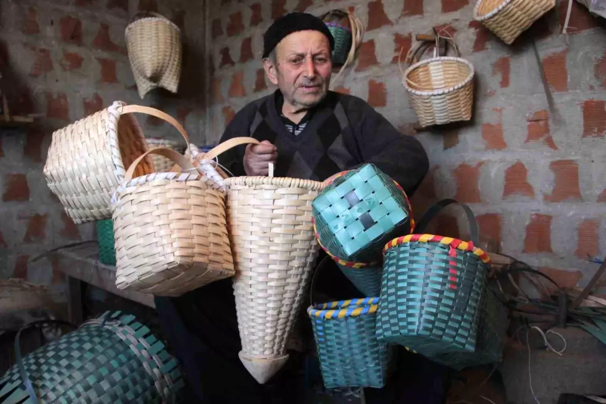 88 Yaşındaki Haki Atasever’in Sepet Örgü Serüveni: Plastik Dönemi