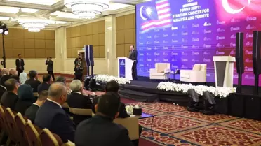 Malezya Başbakanı Enver İbrahim Ankara’da Stratejik Konferansa Katıldı