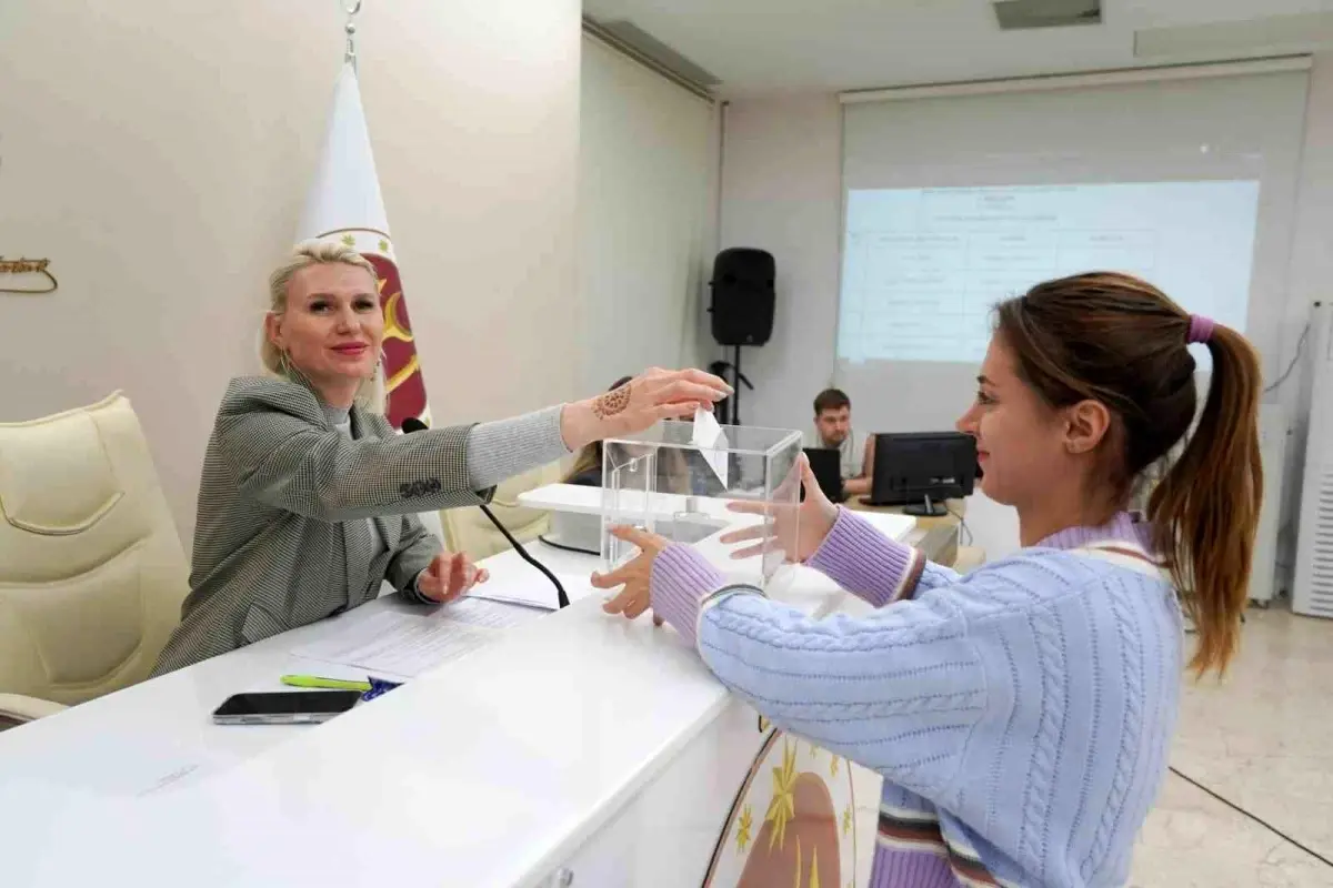 Bilecik Belediyesi Ocak Ayı Meclisinde Yeni Komisyonlar ve Borçlanma Yetkisi Kararı