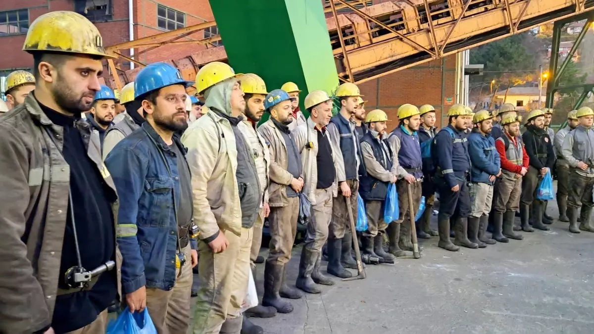 Zonguldak'ta 13. Yıl Dönümünde 8 Madenci Anıldı, Güvenlik Çalışmaları Yeniden Gündemde