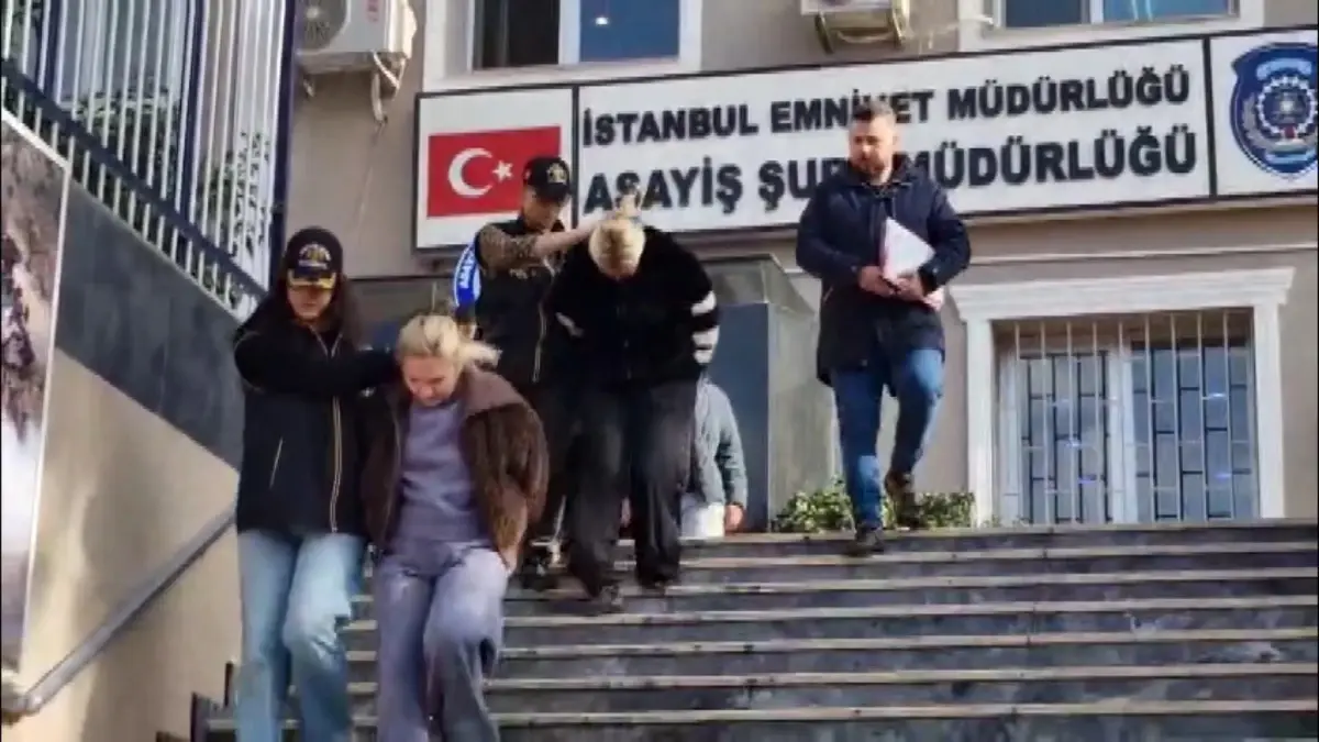 İstanbul AVM'lerde Kadın Hırsızlık Şebekesi Çökertildi