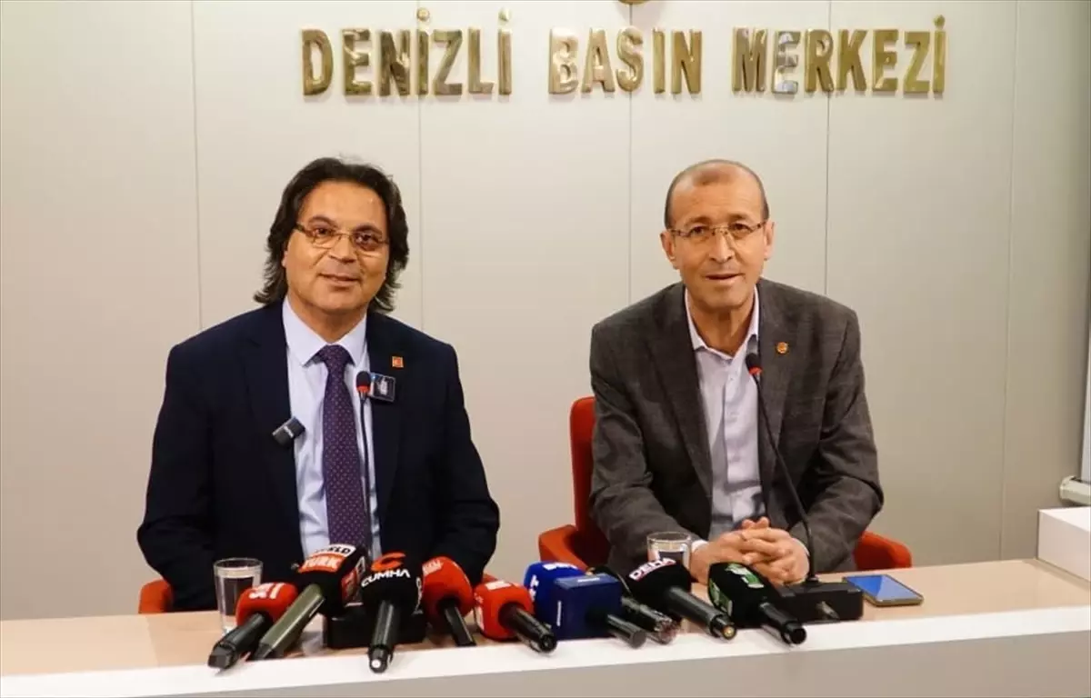 CHP Denizli İl Başkanı Horzum'dan Çalışan Gazeteciler Günü'nde Basınla Buluşma