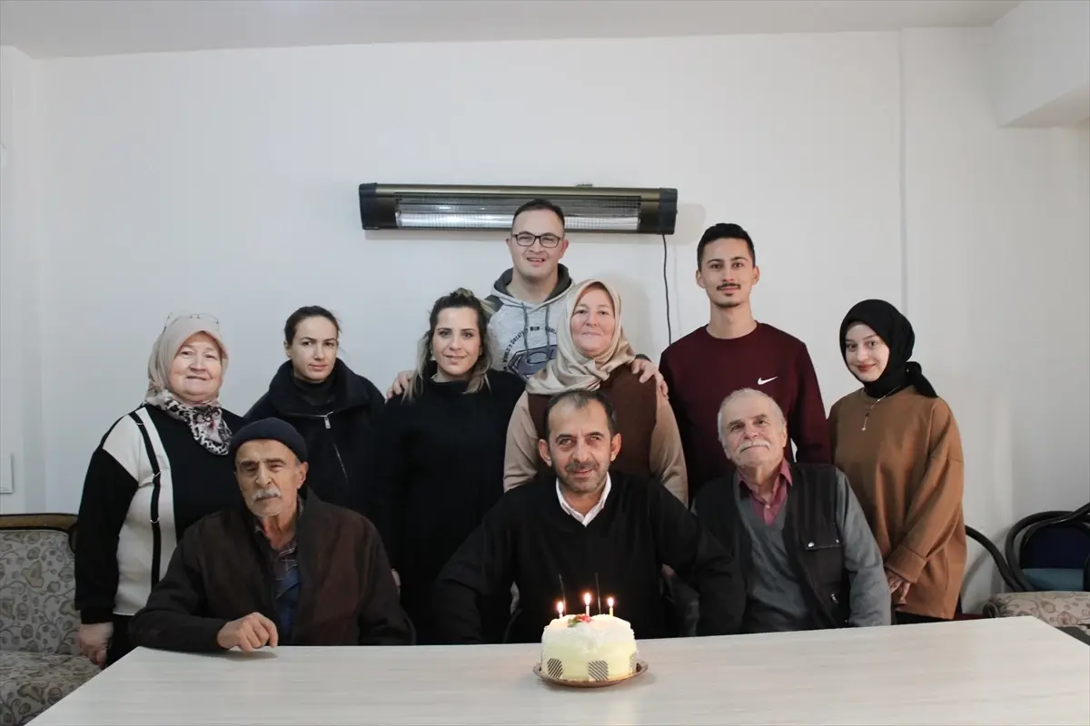 Kastamonu’da Beyaz Baston Haftası Coşkusu: Görme Engelliler Derneği’ne Anlamlı Ziyaret