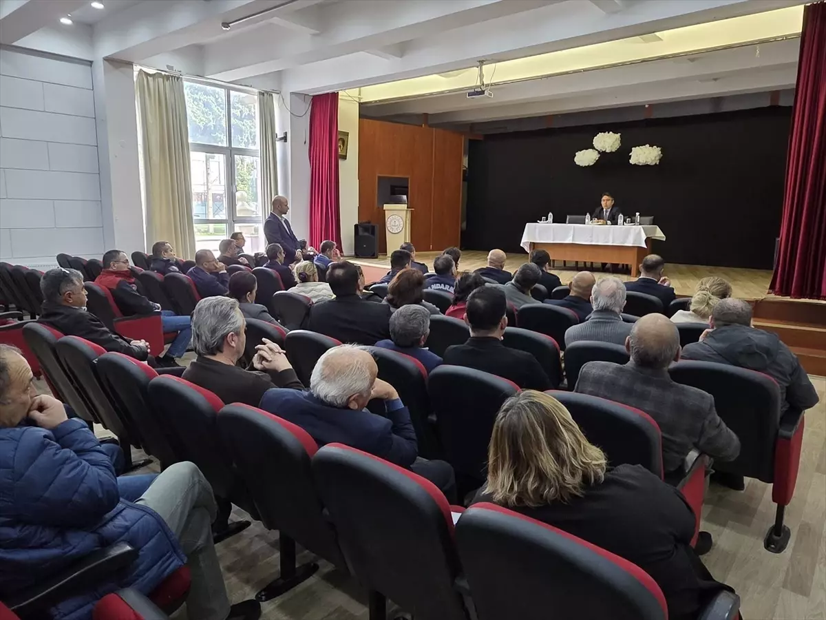 Marmaris’te Muhtarlar İçin Etkinlik: Kamu Hizmetleri Üzerine Eğitim Toplantısı