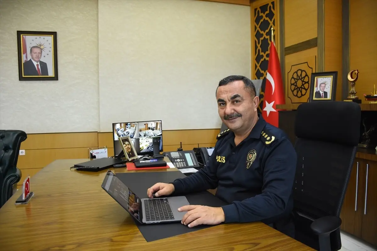 Samsun Emniyet Müdürü Ahmet Arıbaş, 2025 Yılın Kareleri Oylamasında Seçkin Fotoğraflara Oy Verdi