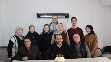 Etkinlikteki görme engelliler ve Boyraz