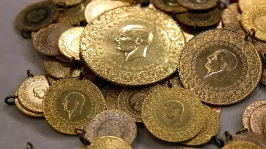 Kuyumcularda nakit devri bitiyor görseli