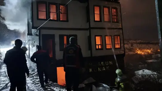 Safranbolu’nun 200 Yıllık Tarihi Konağı Alev Aldı