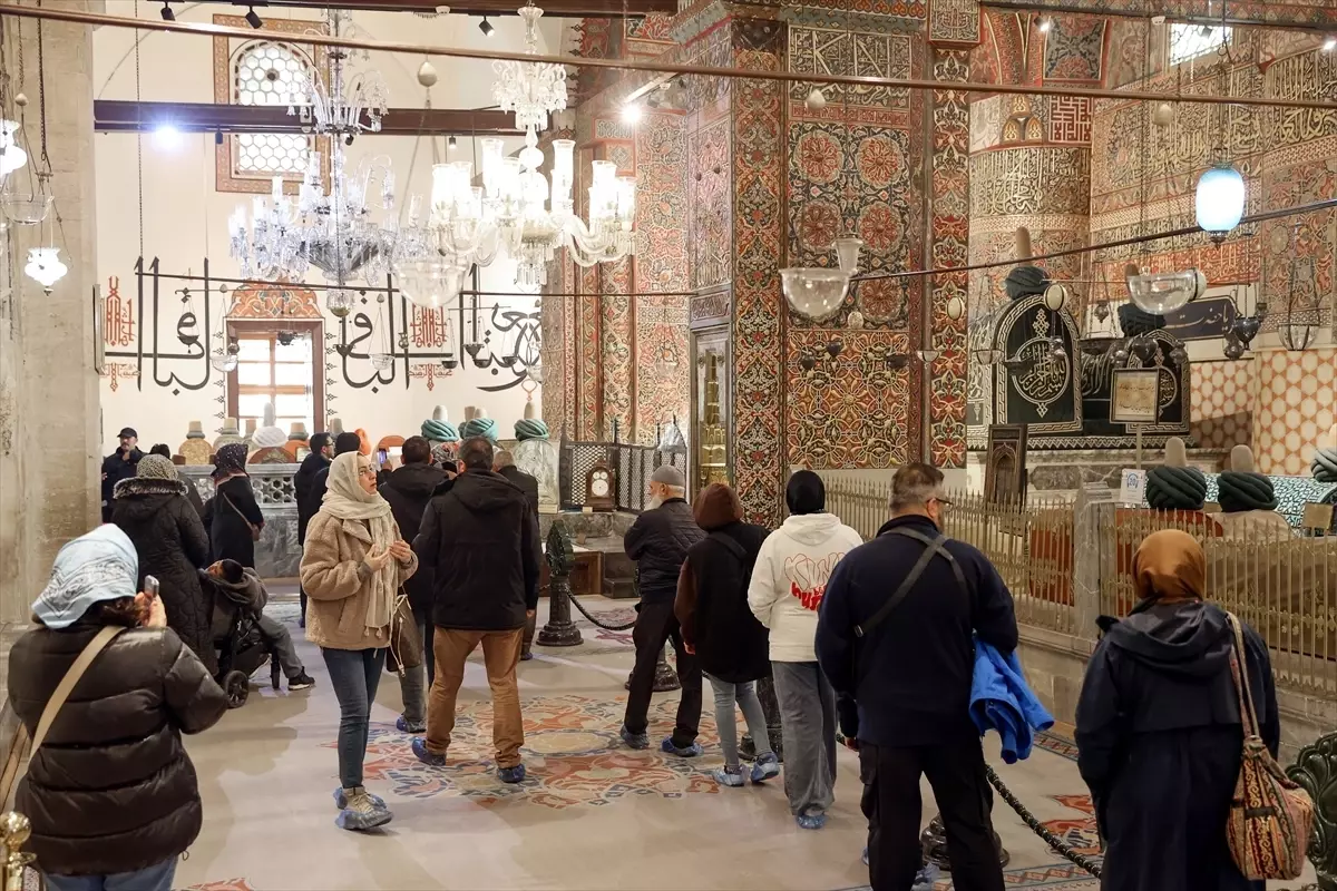 Mevlana Müzesi 2025'te Rekor Ziyaretçi Sayısıyla Türkiye’nin En Popüler Müzesi Oldu