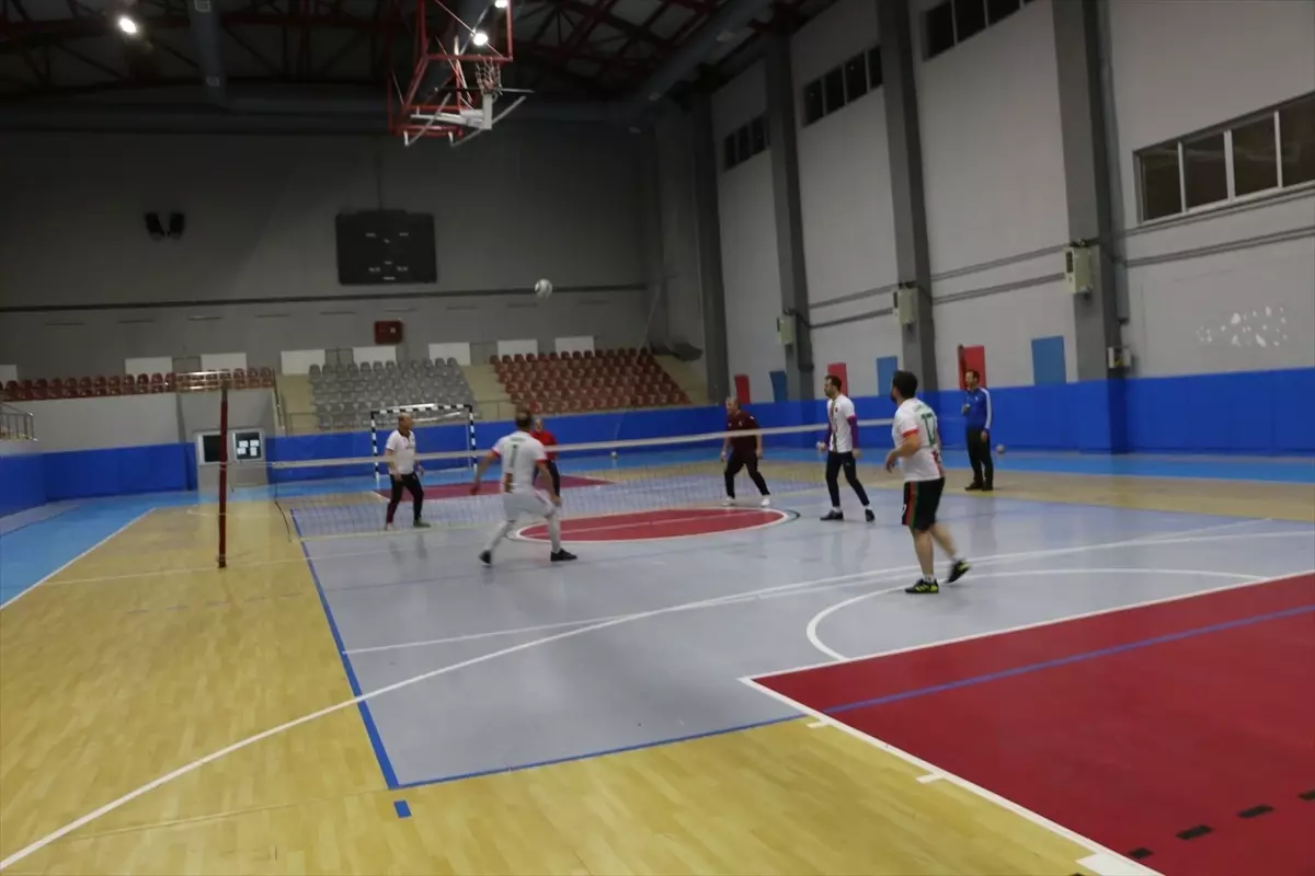 Of ilçesinde 2. Ayak Tenisi Turnuvası Kapılarını Açtı