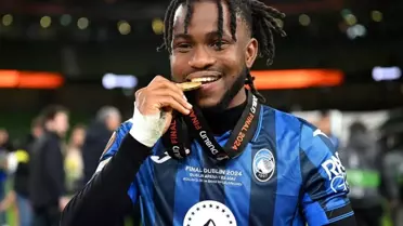 Lookman ve Fenerbahçe logosu