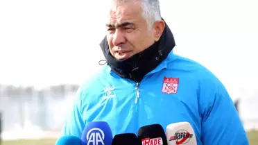 Rey Manaj antrenmanda