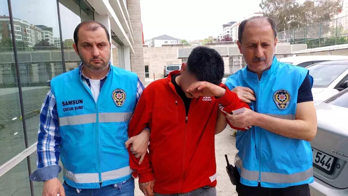Samsun Atakum’da 17 Yaşındaki Şüpheli’nin Bıçaklı Saldırısı: Bir Gemi İşçisi Hayatını Kaybetti