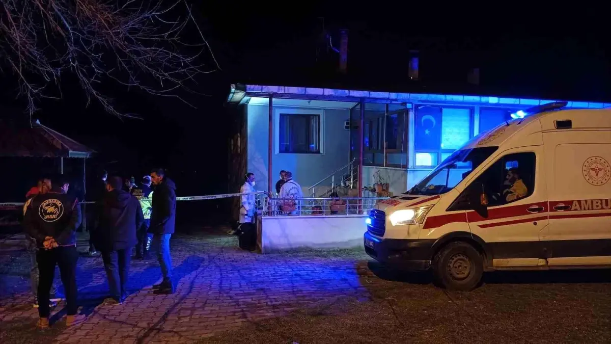 Ordu Ulubey'de 81 Yaşındaki Adam Ahırda Bıçaklı Saldırıyla Hayatını Kaybetti