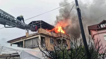 Yangın sonrası evin iç kısmı