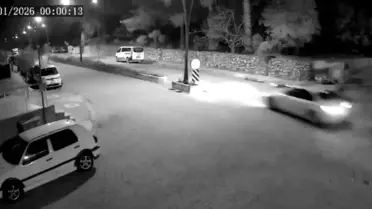 Marmaris'te Alkollü Sürücünün Motosiklete Çarpması 2 Yaralı Bıraktı