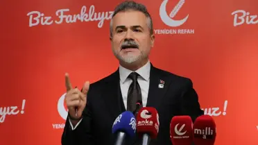 Kılıç'ın parti logosu ve konuşma sahnesi