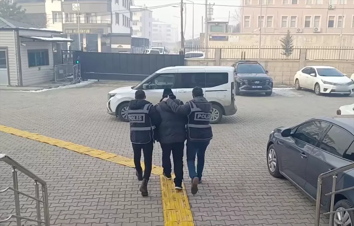 30 Yıl Hapis Cezalı Azerbaycanlı, İğdır’da Gözaltına Alındı