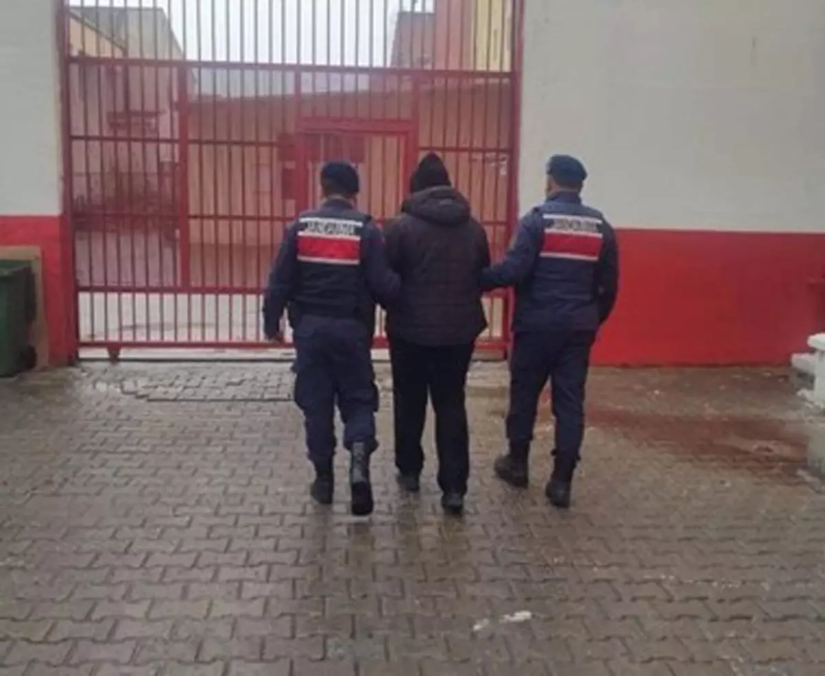 Aydın'da Jandarma Operasyonu: FETÖ Hükümlüsü İ.G. Yakalandı