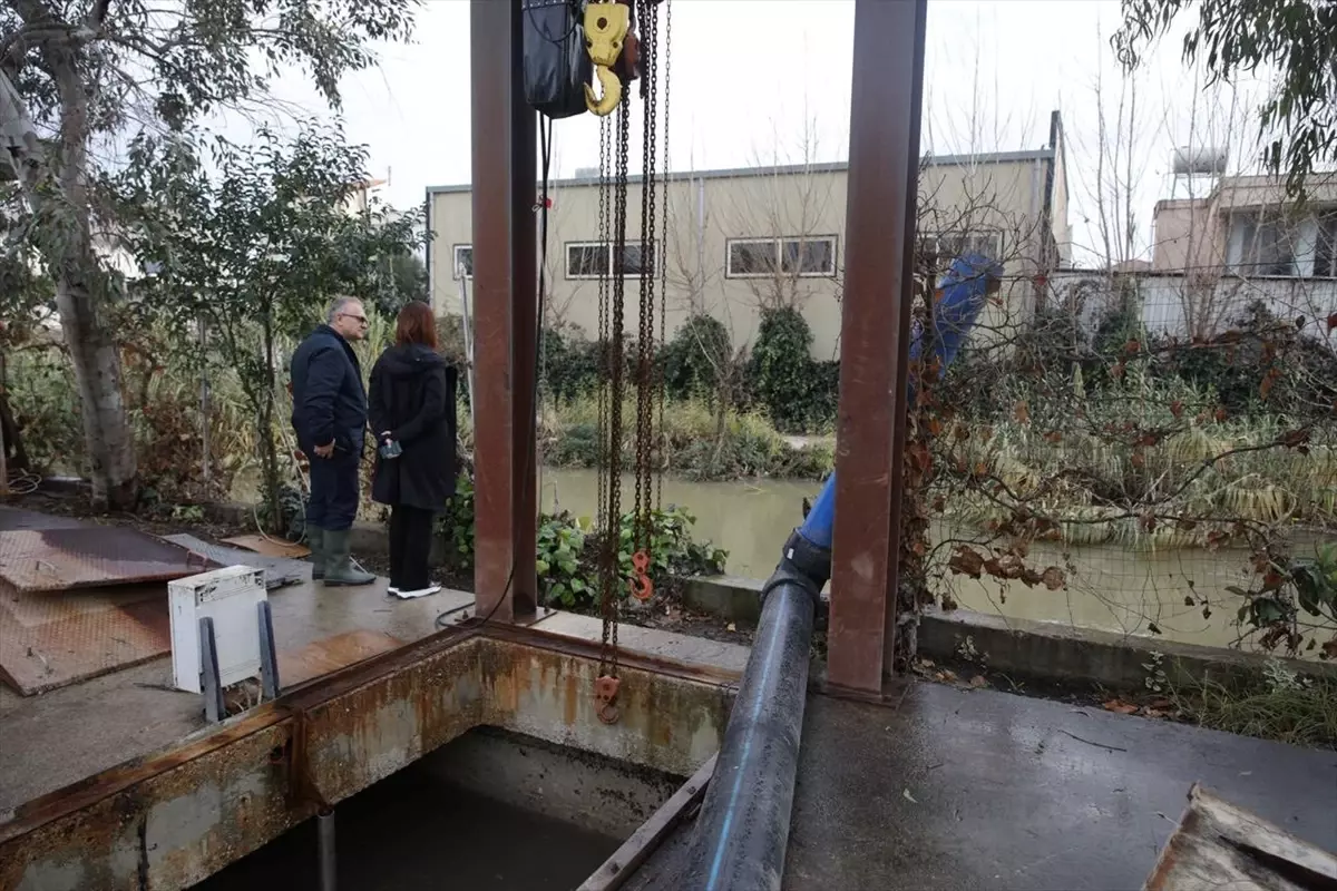 Balkanlar’da Şiddetli Yağışlar Sel Felaketine Yol Açtı: Arnavutluk’ta Can Kaybı ve Tahliye Çalışmaları