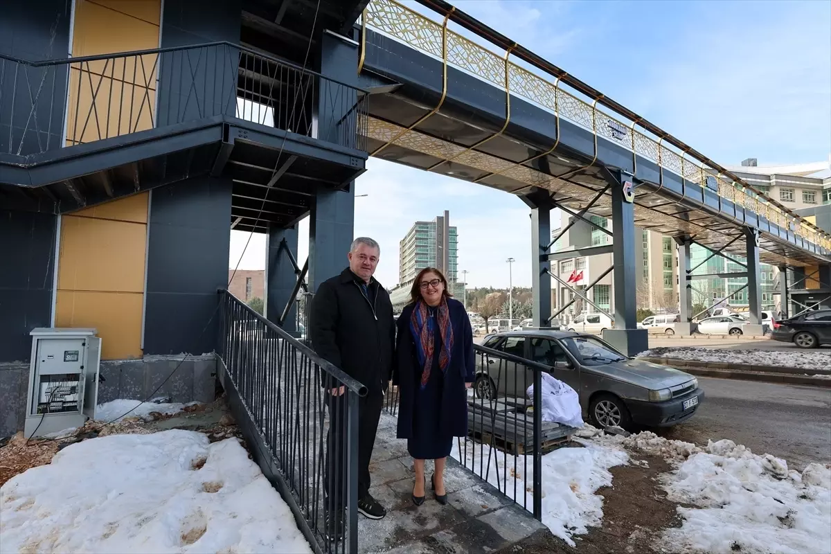 Gaziantep’te Engelli ve Yaya Dostu Yeni Üst Geçit Açıldı