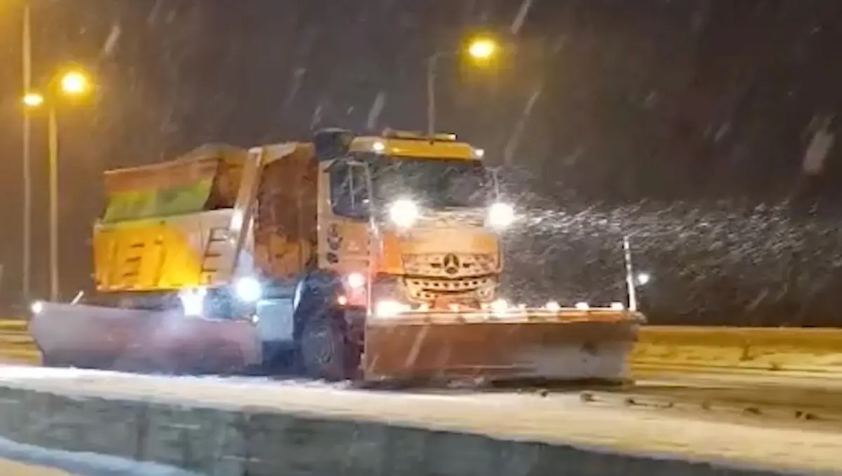 Erzincan’da Şiddetli Kar Yağışı Karayollarını Felç Etti