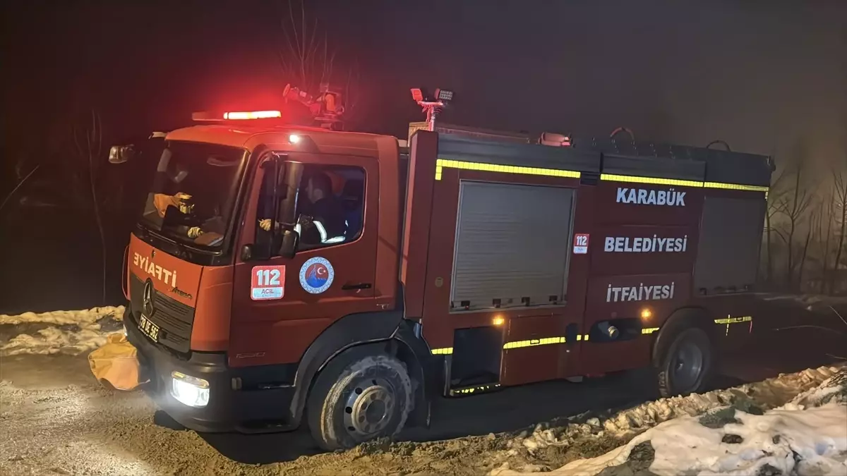 Karabük’te Bağ Evi Yangını: Yapı Tamamen Kül Oldu