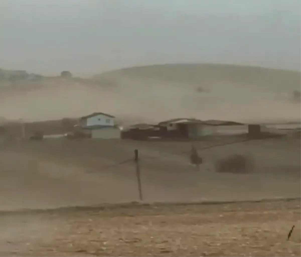 Konya’da Şiddetli Fırtına Şehir Genelinde Büyük Hasara Yol Açtı