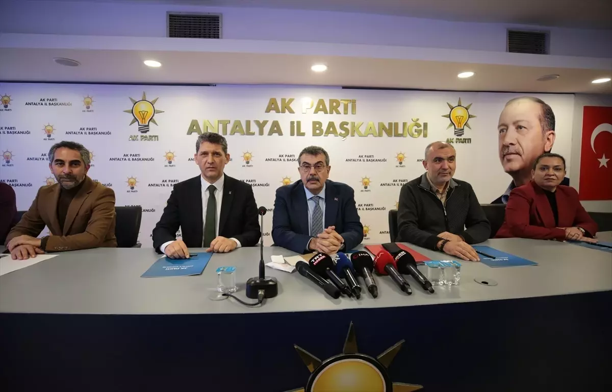 Bakan Tekin, Eğitimde Şeffaflık ve Başarıyı Vurguladı