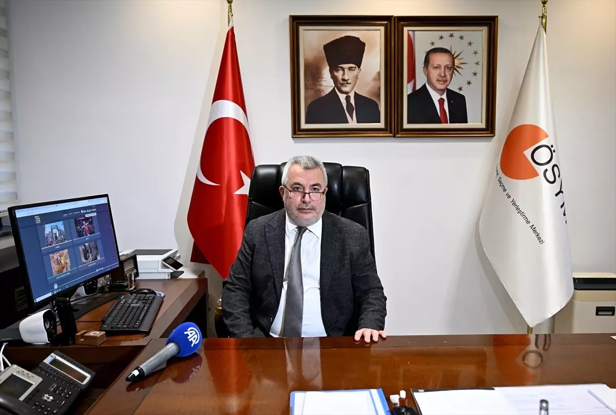 ÖSYM Başkanı Ersoy, AA’nın Yılın Kareleri Fotoğraf Yarışmasına Katıldı