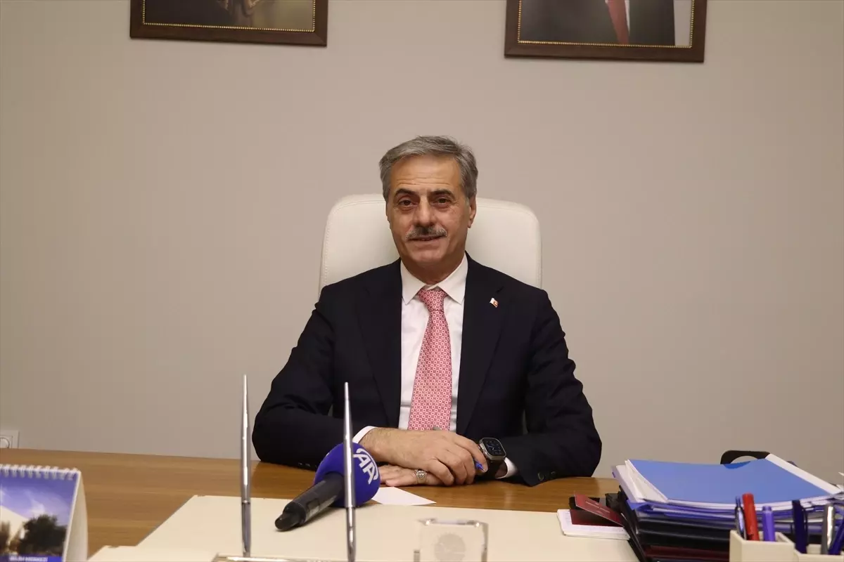 Sakarya Büyükşehir Belediye Başkanı Yusuf Alemdar, Yılın Kareleri Oylamasında Seçimlerini Paylaştı