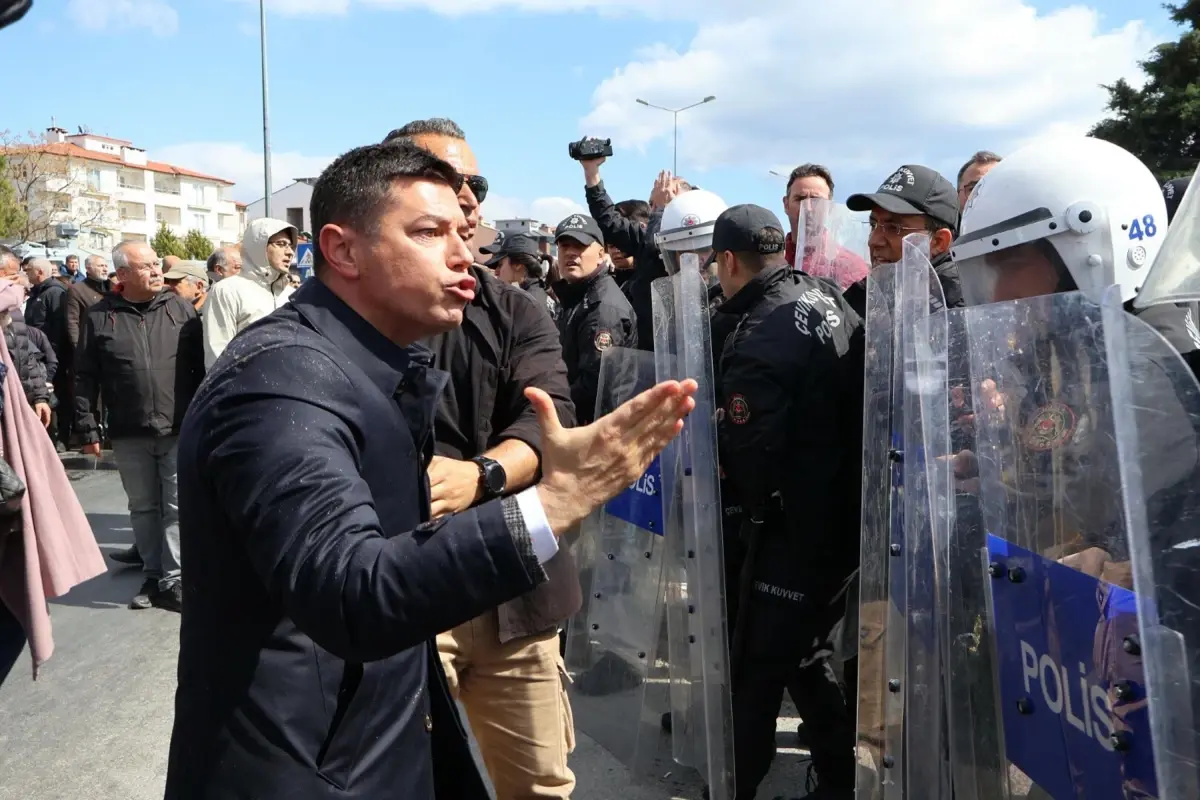 Muğla’da CHP Üyeleri İBB Protestosu Nedeniyle Mahkemede