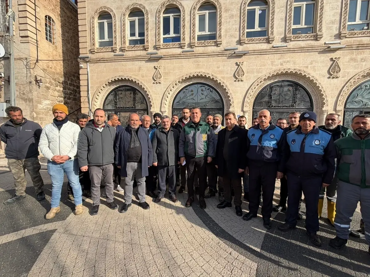 Savur Belediye Başkanı Engin Uğur Hamidi, Karla Mücadelede Personeline Teşekkür Etti