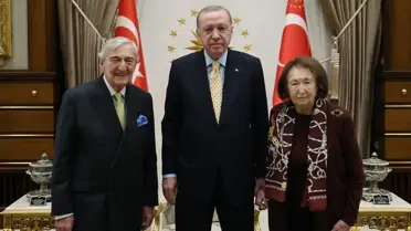 Toplantı sırasında Erdoğan ve Koç ailesi temsilcileri
