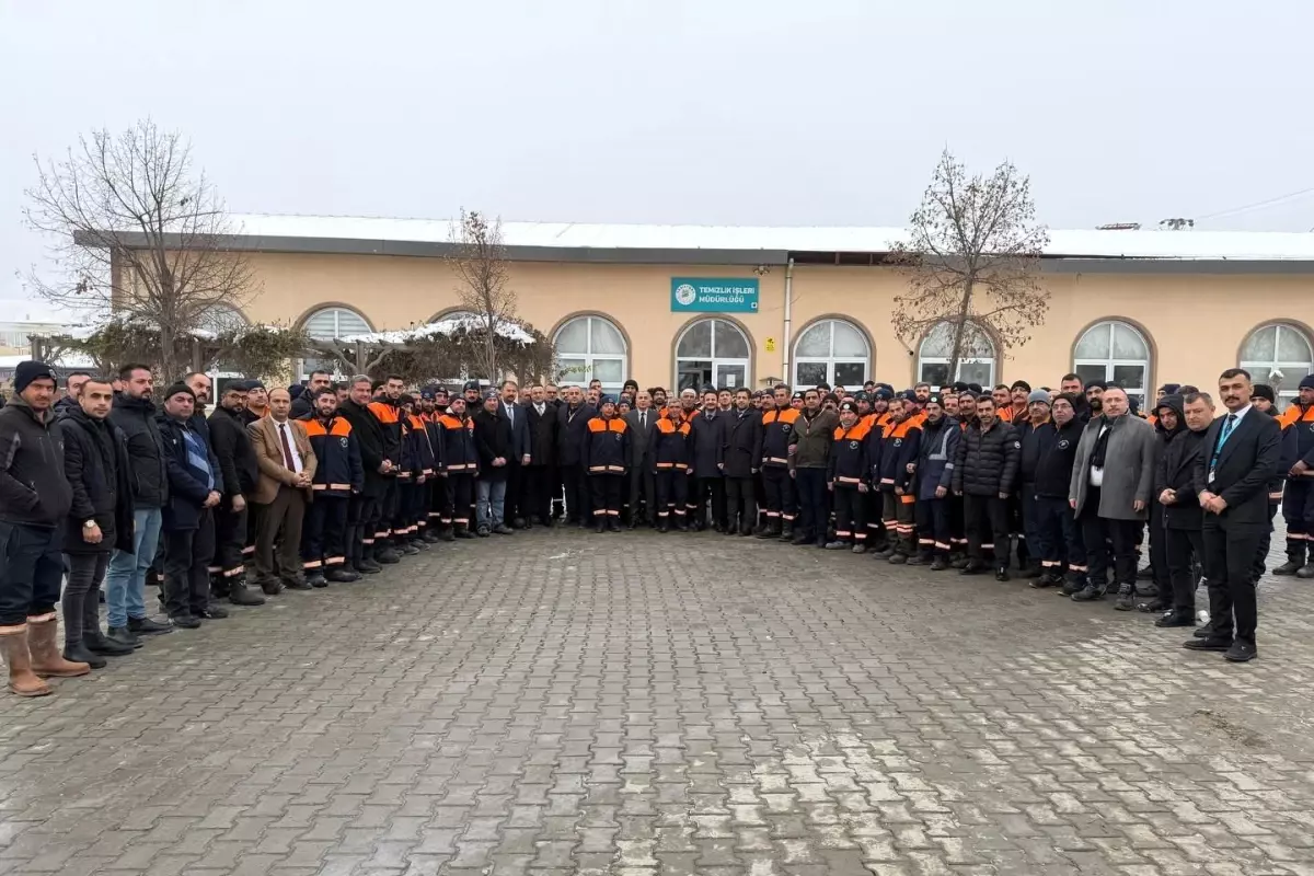 Yeşilyurt Belediyesi'nden Karla Mücadele Ekibine Teşekkür Ziyareti