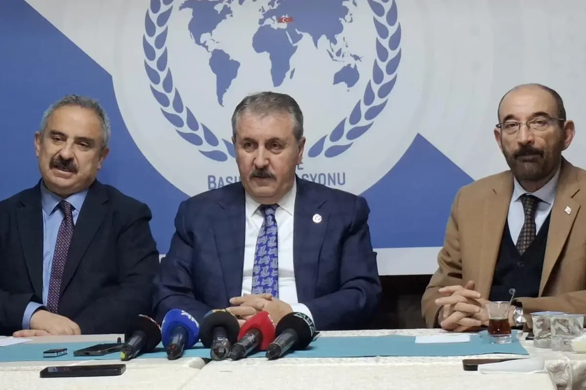 BBP Lideri Destici'den Aile Yapısına Uyarı: TikTok ve Düşen Doğurganlık Oranı Üzerine Açıklamalar