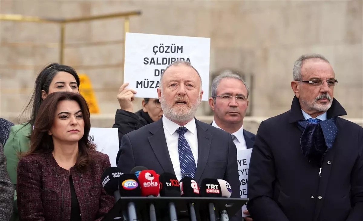 DEM Partisi'nden Halep Operasyonuna Çözüm Önerisi