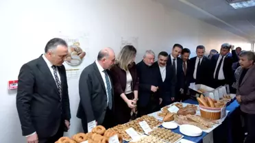 Tam buğday ekmeği dağıtım anı