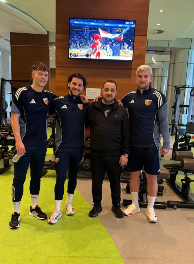 Sam Mather antrenmanda