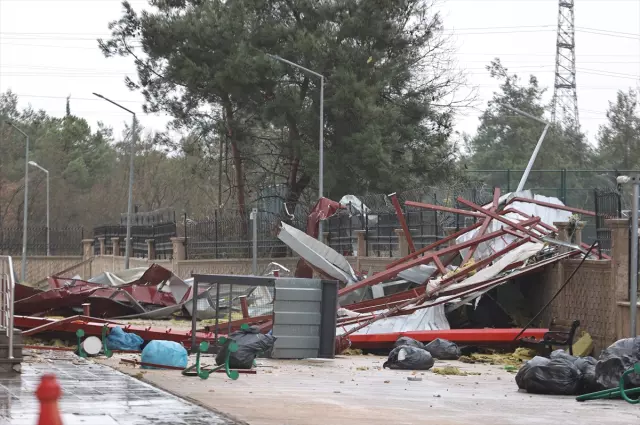 Bursa’da cam balkonların uçuşu