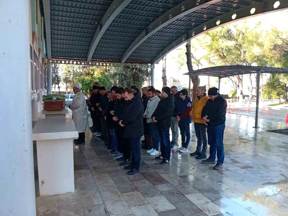 Fırtına sonrası evin çatı görüntüsü